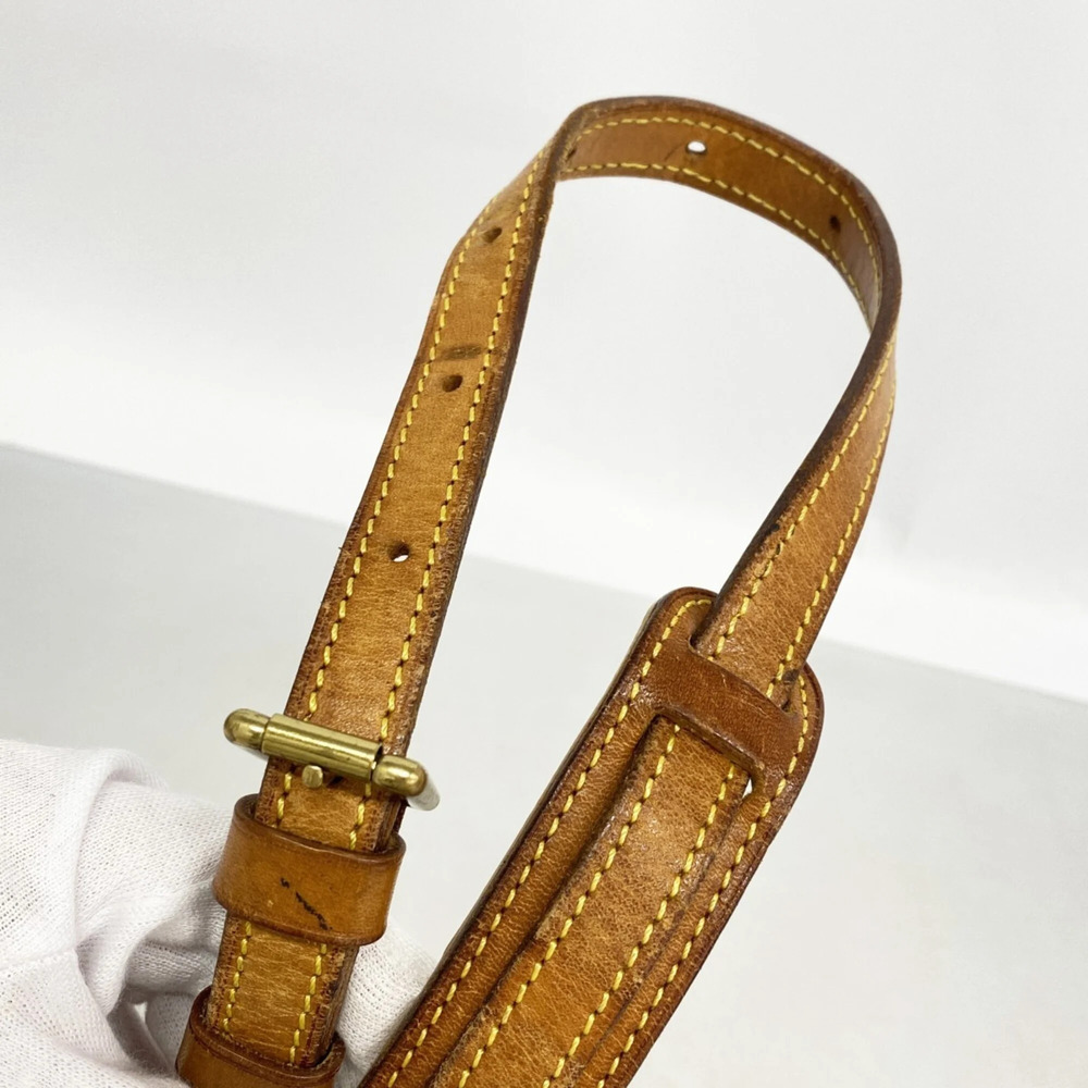 LOUIS VUITTON Brown Monogram Shoulder Bag - Picture 11 of 12